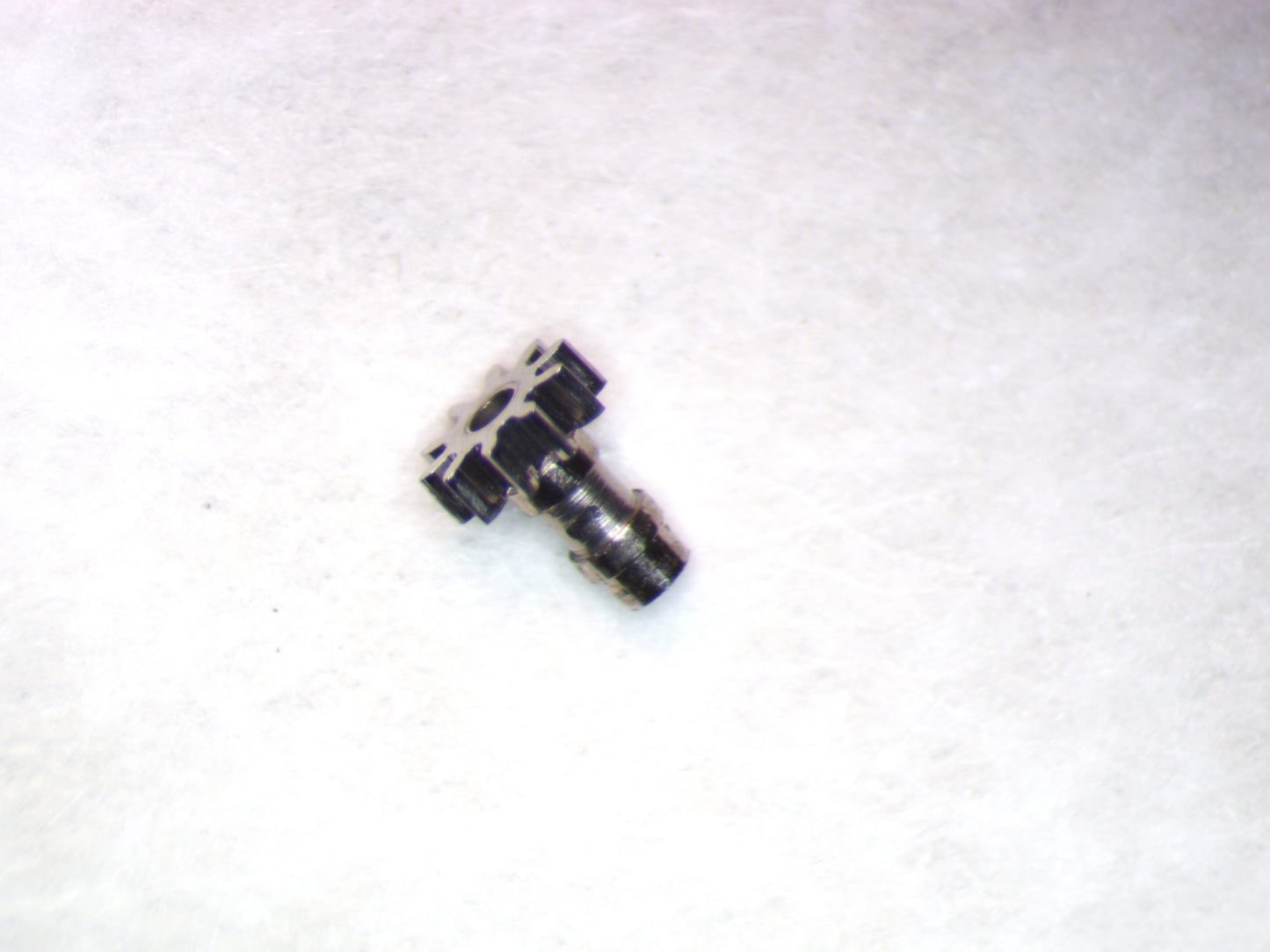 Longines 9L 0245 Cannon pinion