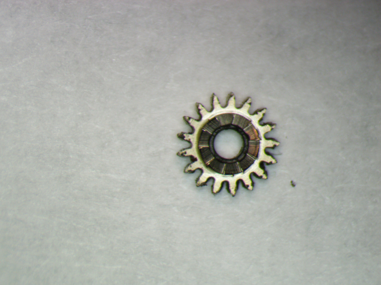 Bulova 11AF 0410 Winding pinion