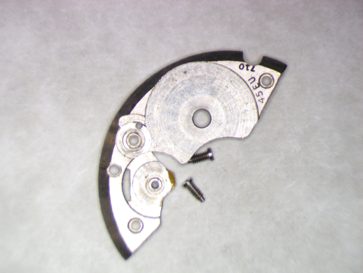 Girard-Perregaux 45EU 0105 Barrel Bridge w/screws
