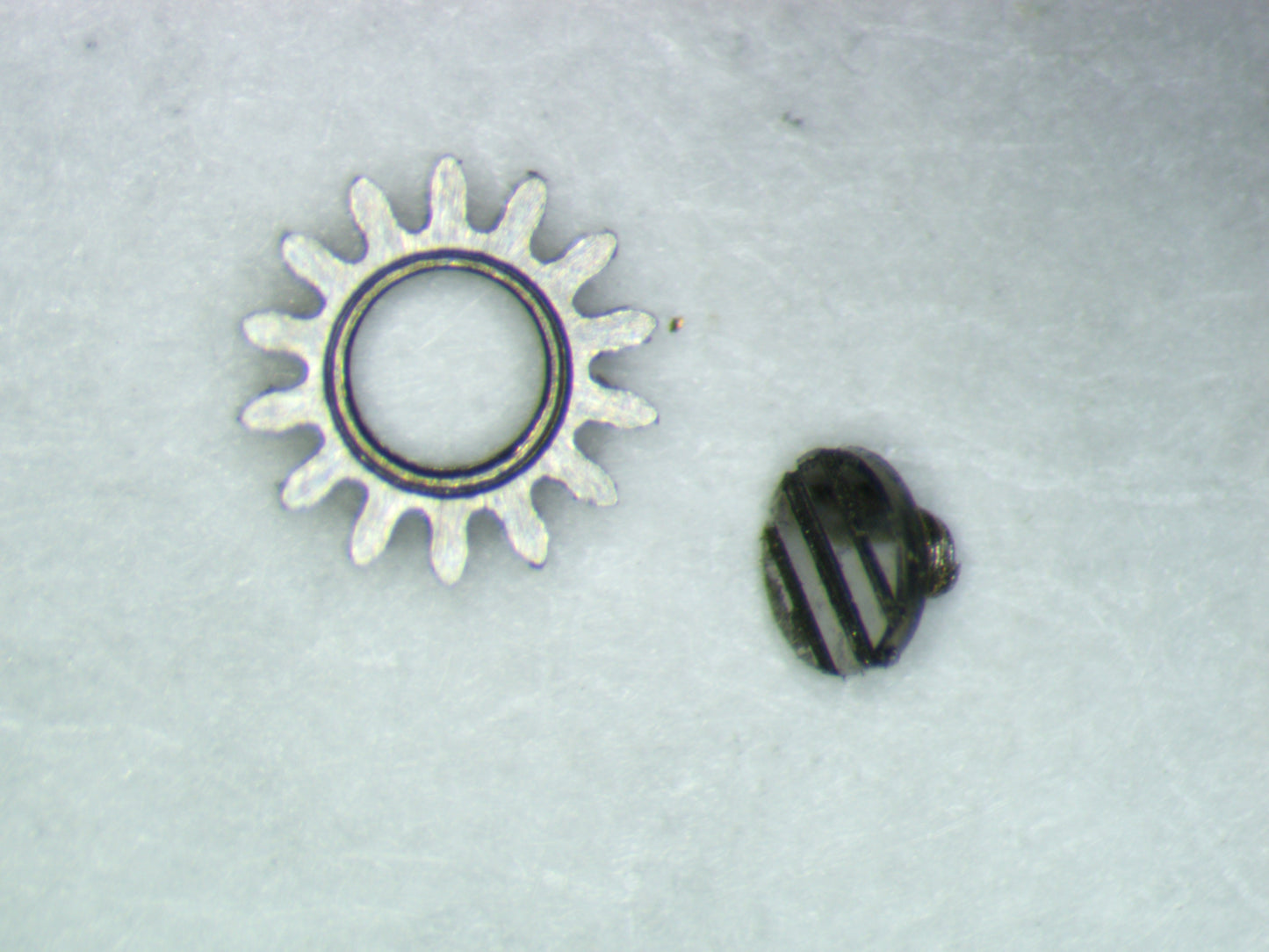 Omega 730 1101 Crown wheel w/screw
