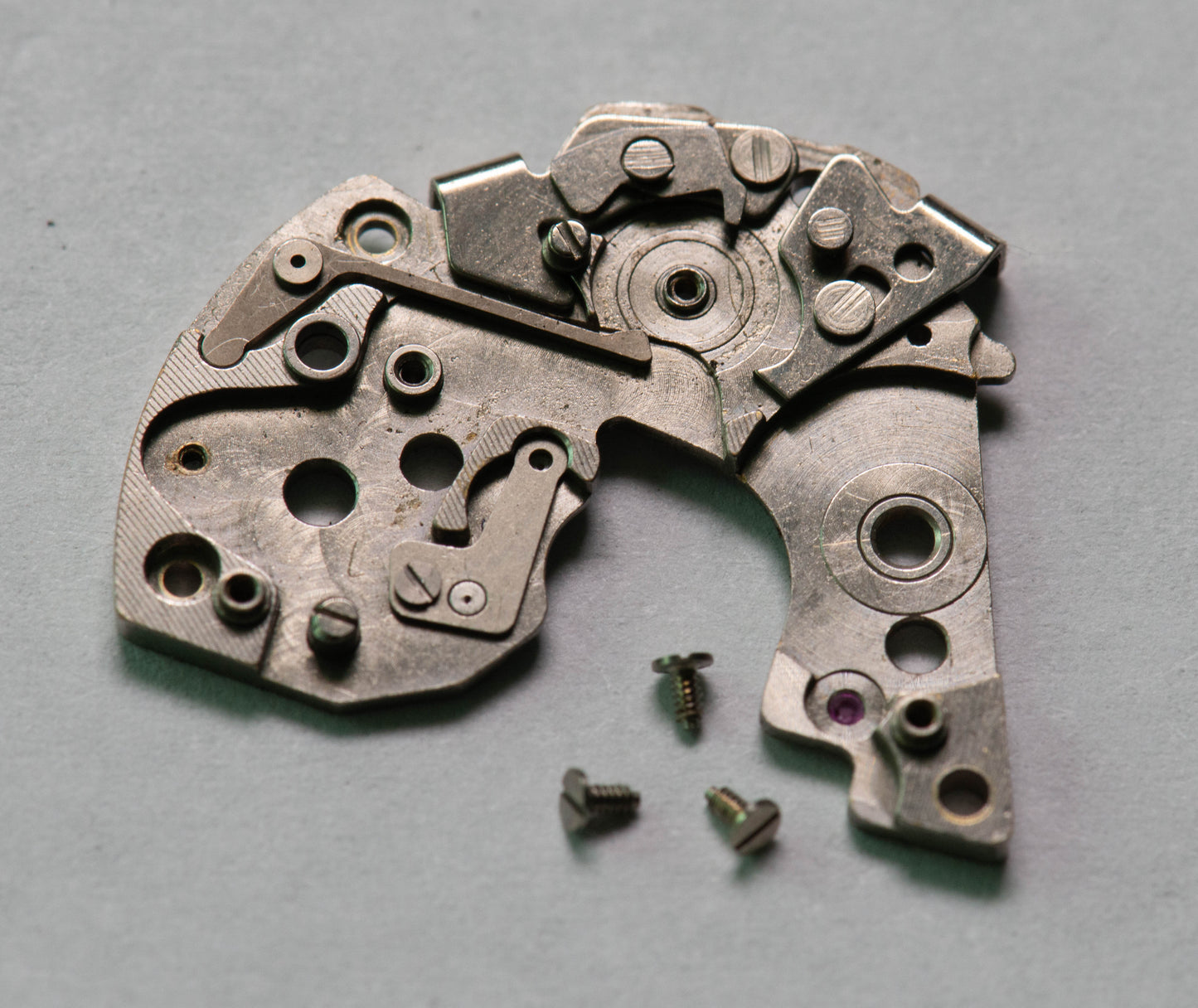 Seiko 6139B 112521 Barrel and train wheel bridge w/screws