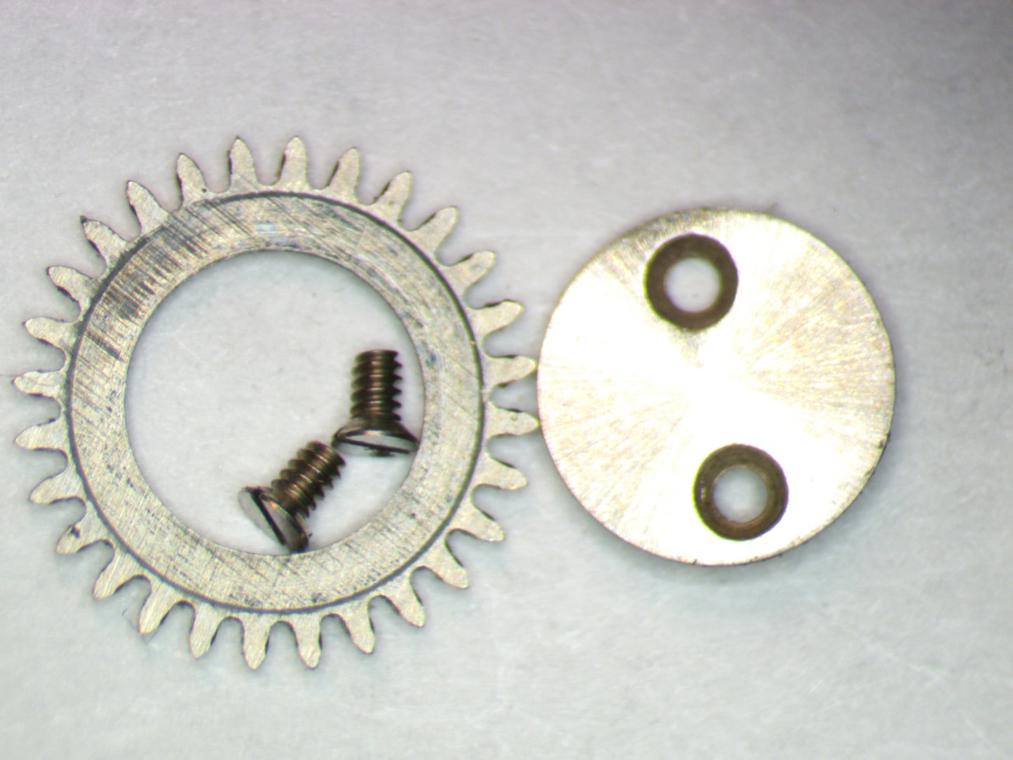 Baume & Mercier PESEUX 330 0420 Crown wheel w/screws