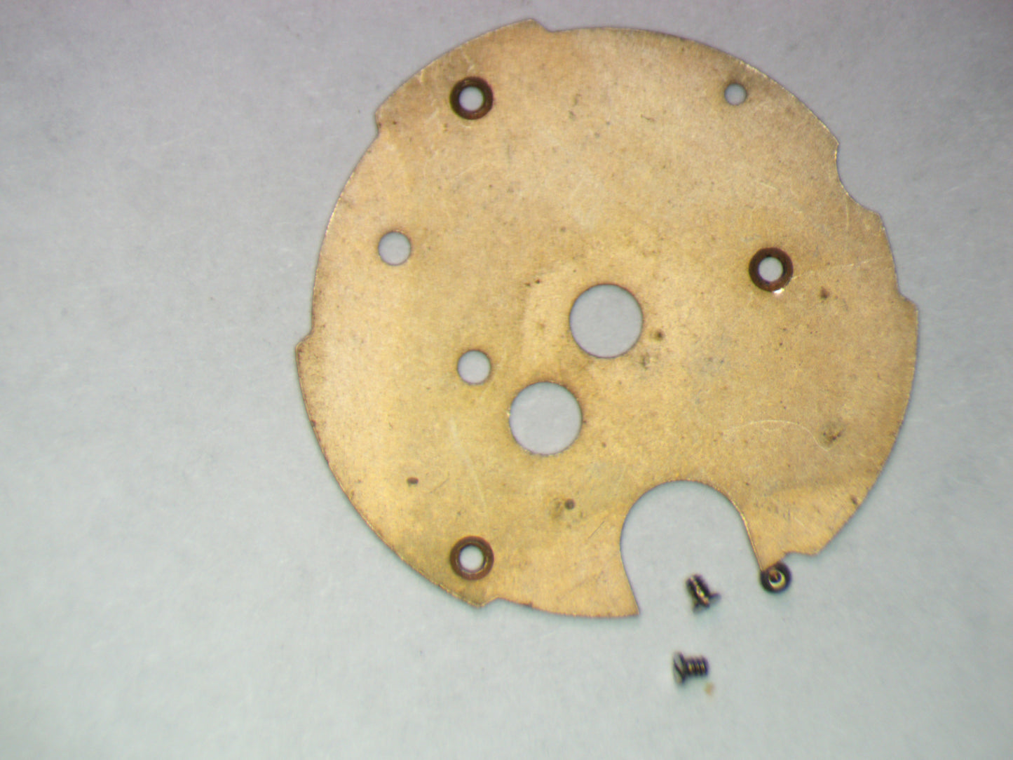 Omega 1012 1554 Date indicator guard w/screws