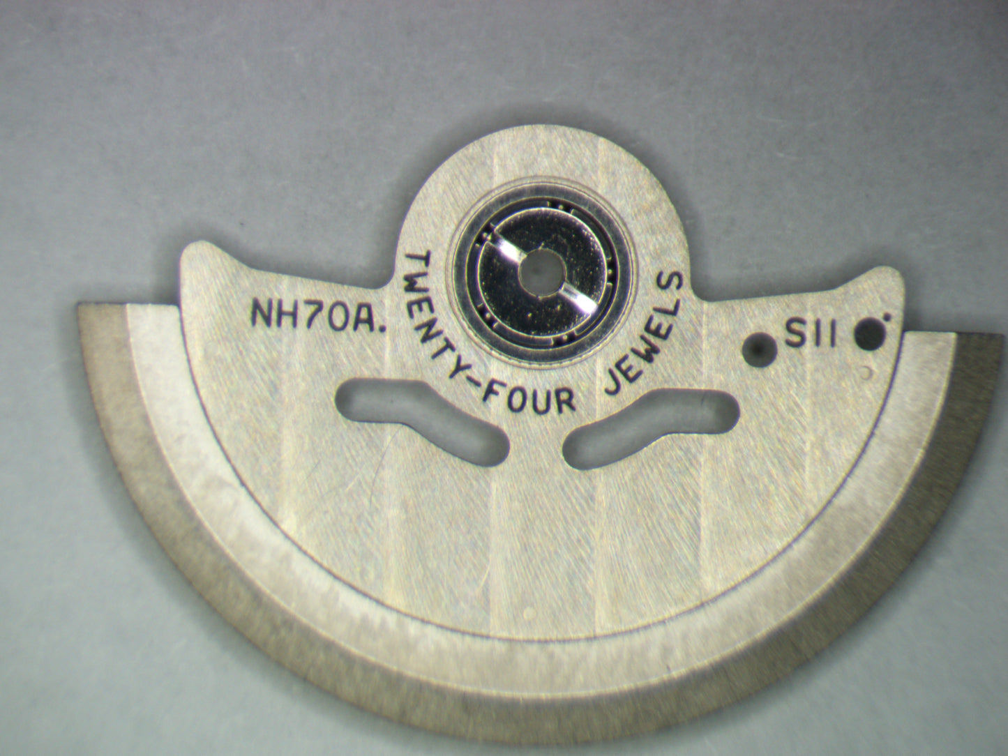 Seiko NH70A 1143 Oscillating weight