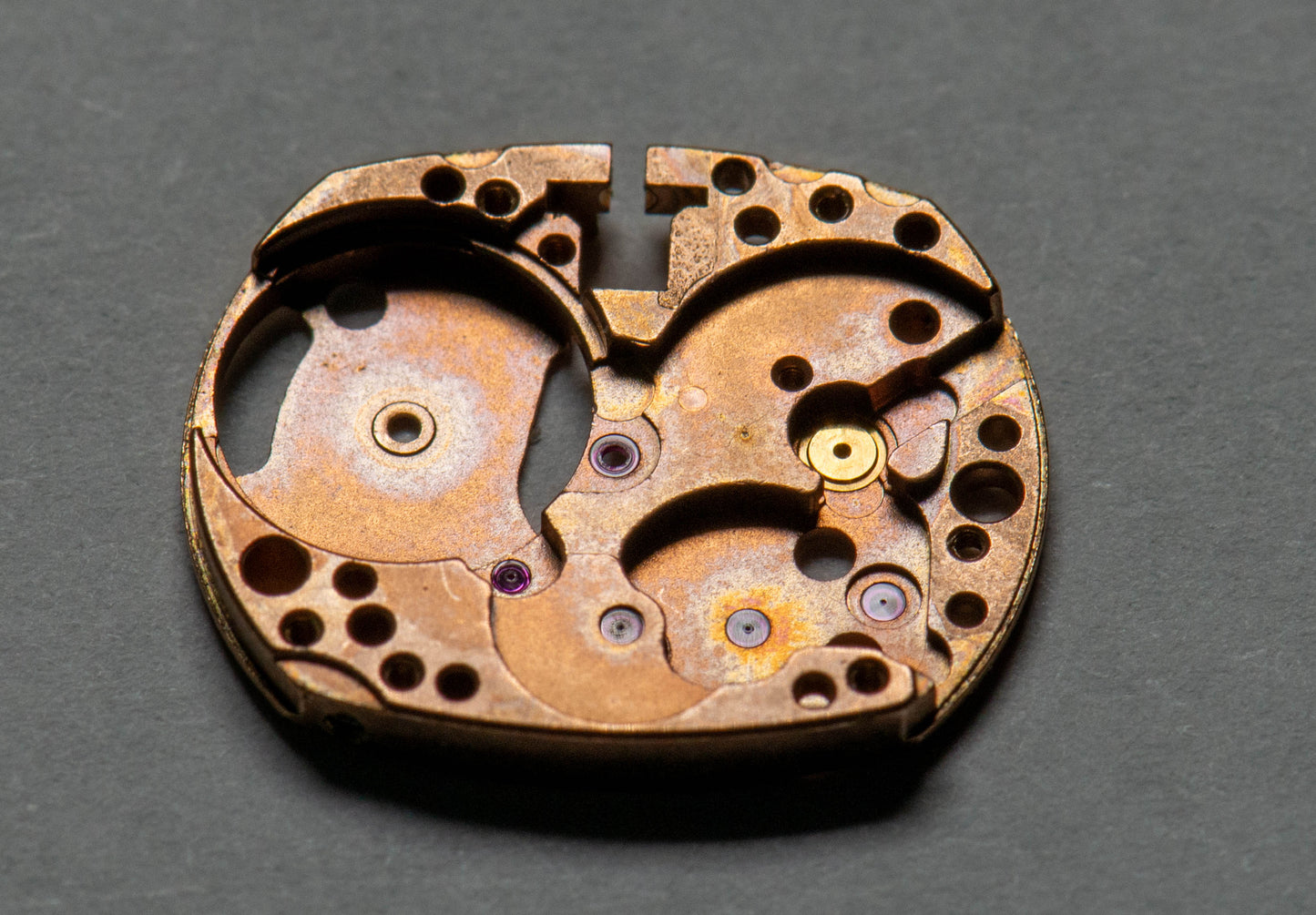 Omega 485 1000 Main Plate