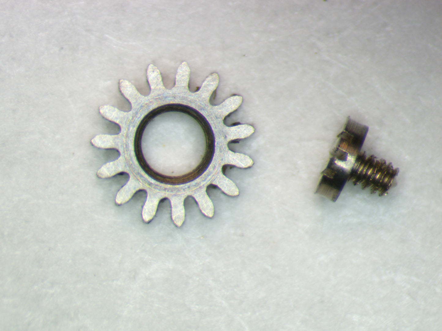 IWC 41 0420 Crown wheel w/screw