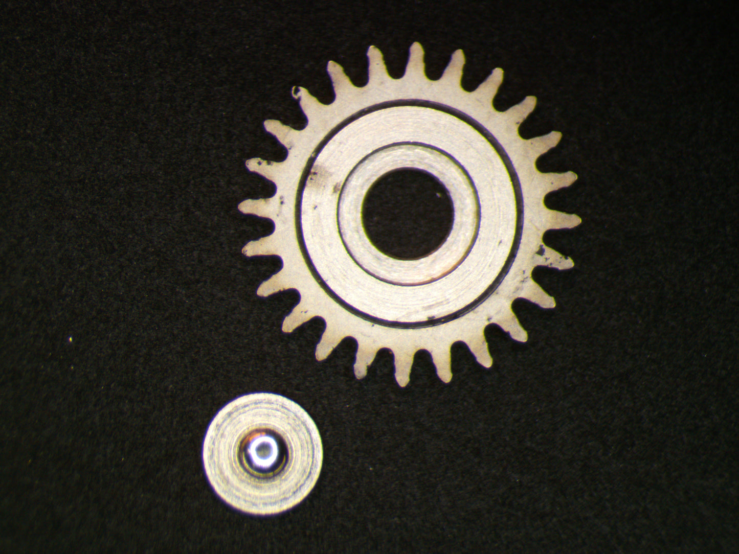 LeCoultre 818/2 0420 Crown wheel w/screw