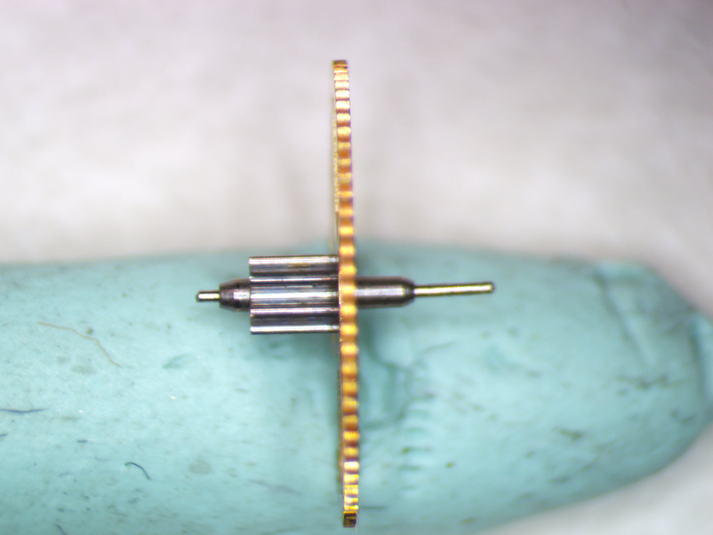 Omega 265 1243 Fourth Wheel