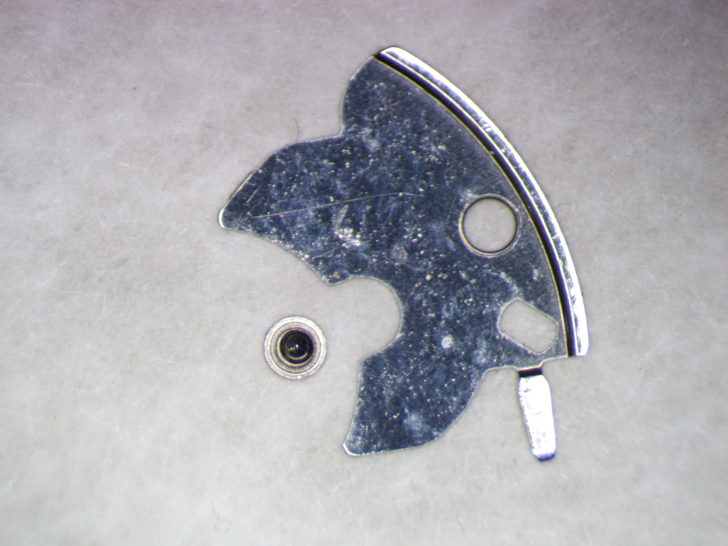 ETA 2824-2 0462 Minute Wheel Bridge/cock w/screw
