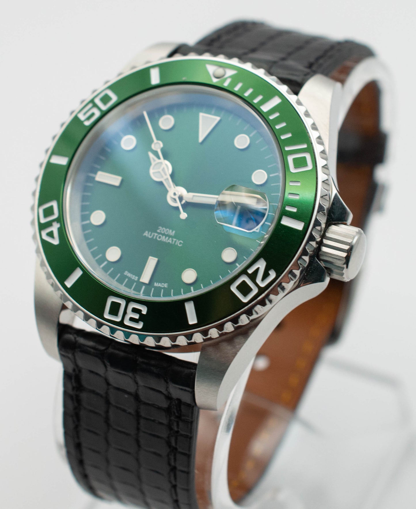Custom Swiss Green Diving Watch ETA 2824-2 20 ATM - Brand New